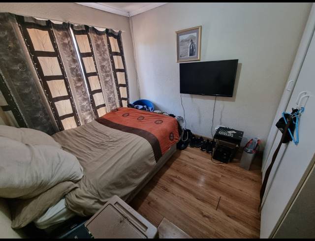 2 BEDROOM APARTMENT FOR SALE IN FLORENTIA